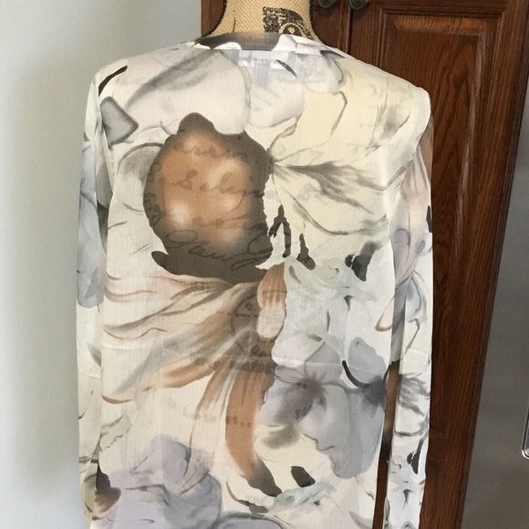 Susan Graver Classic Trend Setter Blouse - Picture 3 of 3